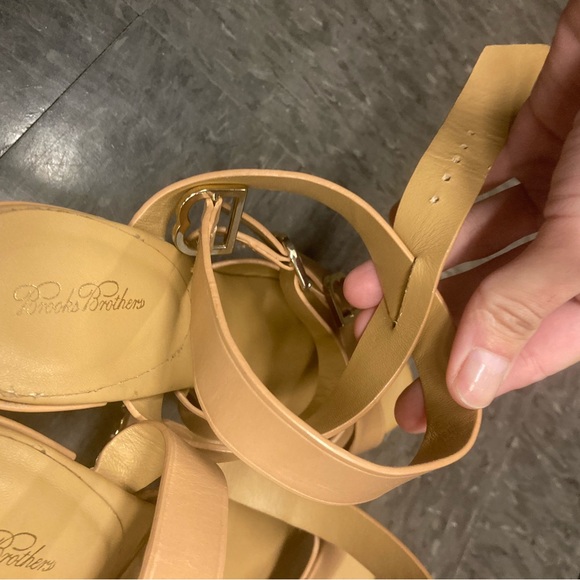 Brooks brothers heel - Picture 6 of 7